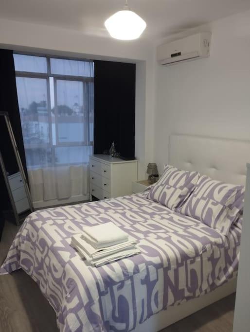 Apartamento Acogedor. Gelves Bagian luar foto