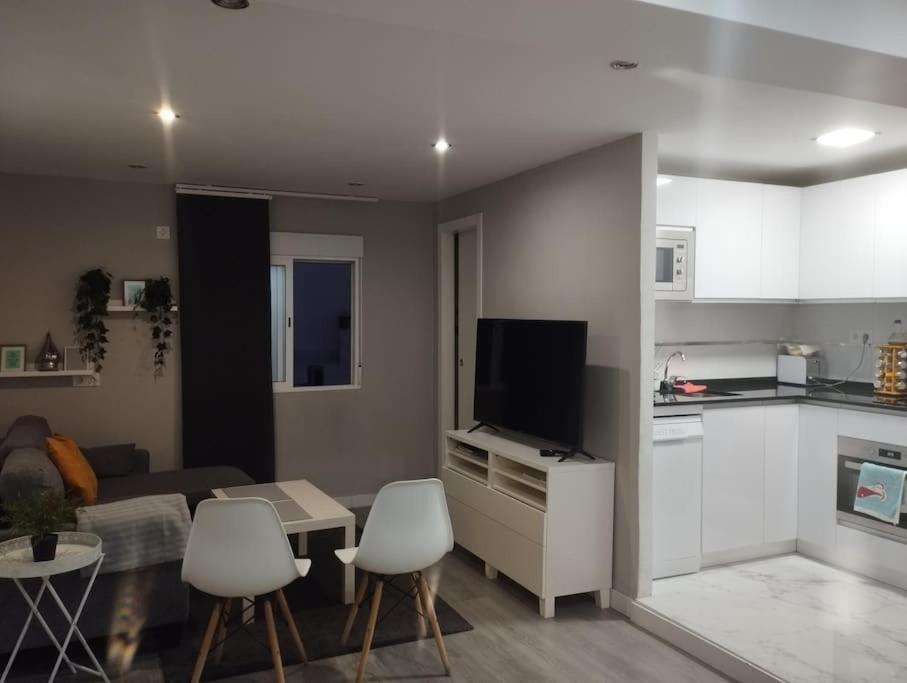 Apartamento Acogedor. Gelves Bagian luar foto