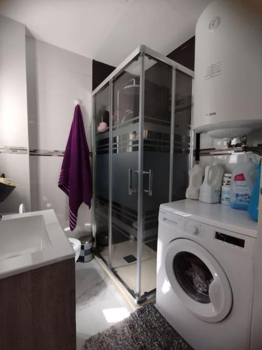Apartamento Acogedor. Gelves Bagian luar foto